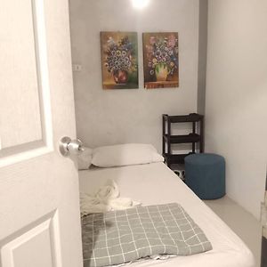 Standard Zimmer mit Kingsize-Bett